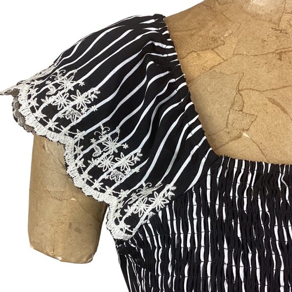 Savanna Jane BOHO Smocked Embroidered Peplum Ruffle Top Black & White Sz M #244C - Picture 7 of 9